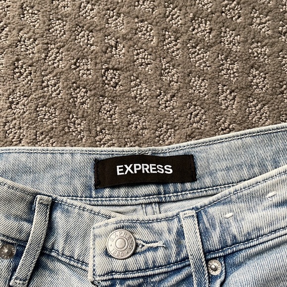 Like New Express Jean Shorts - Picture 3 of 3